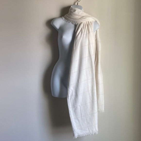 Steve Madden Wide and Long Pink Check Scarf Wrap - Picture 4 of 10